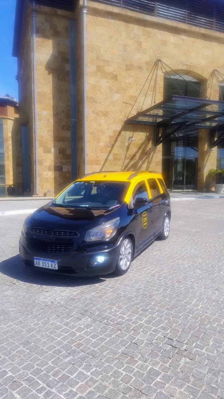 Autos / Sedanes Ejecutivos